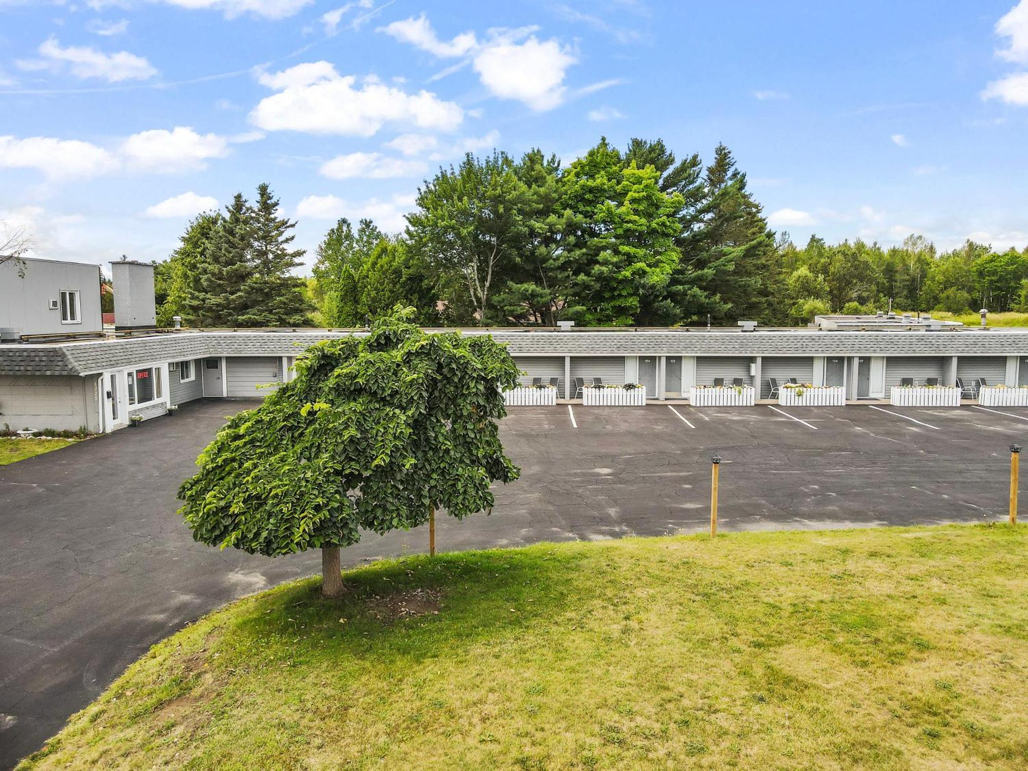 Ambassador Motel Sault Ste. Marie Exterior foto