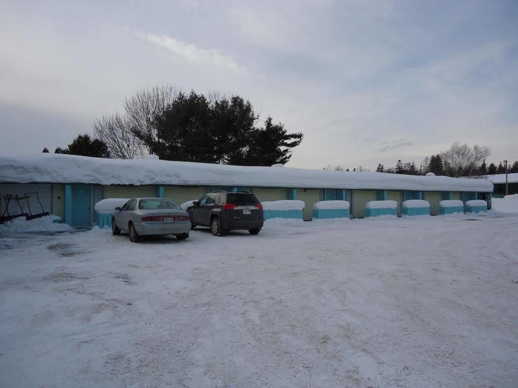 Ambassador Motel Sault Ste. Marie Exterior foto